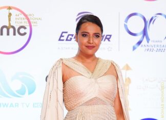 Swara Bhaskar Instagram - The final night! Abu-Sandeep bringing the Indian dhoti glam in this chamoise satin sarong skirt paired with a rouched ivory chamois satin bustier with an attached drape hand embroidered with pearls finished with crystal danglers! 🤍✨🤗🌍 . Outfit : @abujanisandeepkhosla Ring: @anaash . Styled by: @prifreebee @a.bee.at.work Photographs: @ahmedsami_photography Hair : @antergallactic Make-Up: @makeupbyyaramaziad @lancomepopup Fashion Assistant: @v4nyav3rma