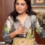 Swara Bhaskar Instagram – I don’t want to wait for a man to start a family, I’d love to explore my options alone, says @reallyswara 

In the episode of Hautesteppers 3.0 Ft. Swara Bhasker, speaks her mind with no filter! Watch the full episode exclusively on Hauterrfly. 
.
.
#swarabhaskar #swarabhasker #reallyswara #feminism #patriarchy #femalepleasure #veerediwedding #hautesteppers #bollywoodactress #hauterrfly