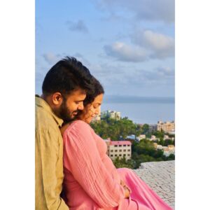 Swara Bhaskar Instagram - Sometimes all your prayers are answered all together! Blessed, grateful, excited (and clueless! ) as we step into a whole new world! 🧿❤️✨🙏🏽 
@fahadzirarahmad 
 
#comingsoon #Family #Newarrival #gratitude #octoberbaby 

Pic credit: @kvenayaak 🙏🏽✨