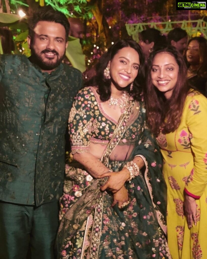 Swara Bhaskar Instagram - #GratitudePost for #SwaadAnusaar : A big heartfelt thanks to the talented @nehamehrotra_27 and her amazing team at @foreignweddingplanners.in for the absolutely stunning decor and design they did for our wedding! 💖🤗 Thank you Neha for visualising, conceptualising and executing to perfection every idea and suggestion that came your way and making it so much better! Every day had a different theme and colour palette and intricate and thoughtful detailing! Thank you capturing all the joy and happiness we felt in the design and decor of #swaadanusaar and truly turning it into the wedding of our dreams! Much love! 🥰 #weddings #weddingdecor #weddingdetails #weddingdecoration #weddingdesign