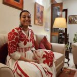 Swara Bhaskar Instagram – A year older, probably none the wiser, but a whole lot happier! 😍🤗🤓
Thank you for the wishes, greetings & kind words insta family! Sorry unable to respond individually to everyone.. but feeling so blessed and grateful to bask in the love of friends family & well wishers! 🙏🏽💖🙏🏽💖
Celebrating a special b’day with my fave peeps in my fave dress from @mohammed.mazhar.official & a delicious cheesecake from @cocobloom.in 🙏🏽💖