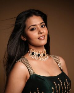 Swathishta Krishnan Instagram - 💚💚
.
.
.
.
.
.

styling @paviiiee_08
Wearing @savinidii_official 
Accessories @mspinkpantherjewel 
Makeover @chisellemakeupandhair 
Captured by @gilbertphotographer