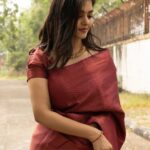 Swathishta Krishnan Instagram - Sorry -its Saree again ❤️ Happy valentine's day everyone ❤️ . . . . .Beautiful saree from @swarnasaris Muah @mua_vijisharath loved ur work Jewellery @mspinkpantherjewel Location @phcafe.chennai Shot by @mikkie_photographhy