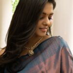 Swathishta Krishnan Instagram - 💙💙 . . . Beautiful saree from @swarnasaris Muah @mua_vijisharath loved ur work Jewellery @mspinkpantherjewel Location @phcafe.chennai Shot by @mikkie_photographh