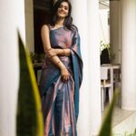 Swathishta Krishnan Instagram - 💙💙 . . . Beautiful saree from @swarnasaris Muah @mua_vijisharath loved ur work Jewellery @mspinkpantherjewel Location @phcafe.chennai Shot by @mikkie_photographhy