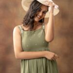 Swathishta Krishnan Instagram - Love 💚 . . . . Wearing @soul__spectrum Styling @paviiiee_08 Makeover @keerthana_makeupartistry Captured by @mikkie_photographhy Retouch @sabu.dxb Asst by @robert_0211