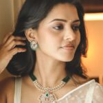 Swathishta Krishnan Instagram - White 🤍 . . . Wearing @wondrdiamonds Makeover @keerthana_makeupartistry Captured by @thatmadraskaran Saree @rubyafroz80 @_.rubeenavogueofficial._ . . . #somemajorthrowbacks