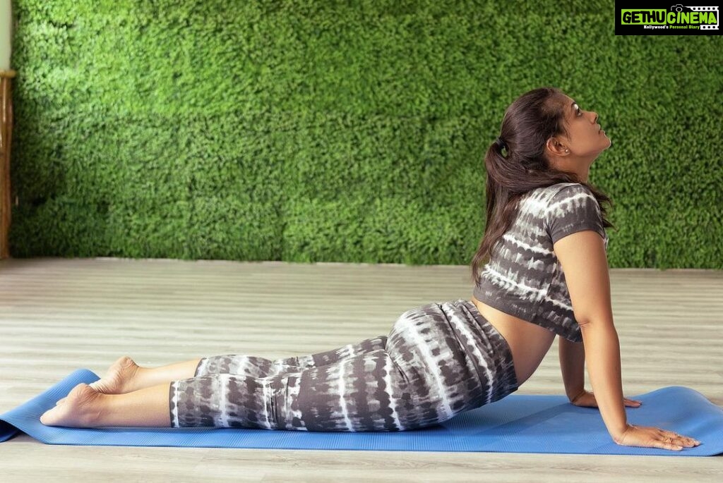 Swathishta Krishnan Instagram - Happy soul Fresh mind Healthy body . . . Happy international yoga day 🤍 @mikkie_photographhy @geezsquad2.0