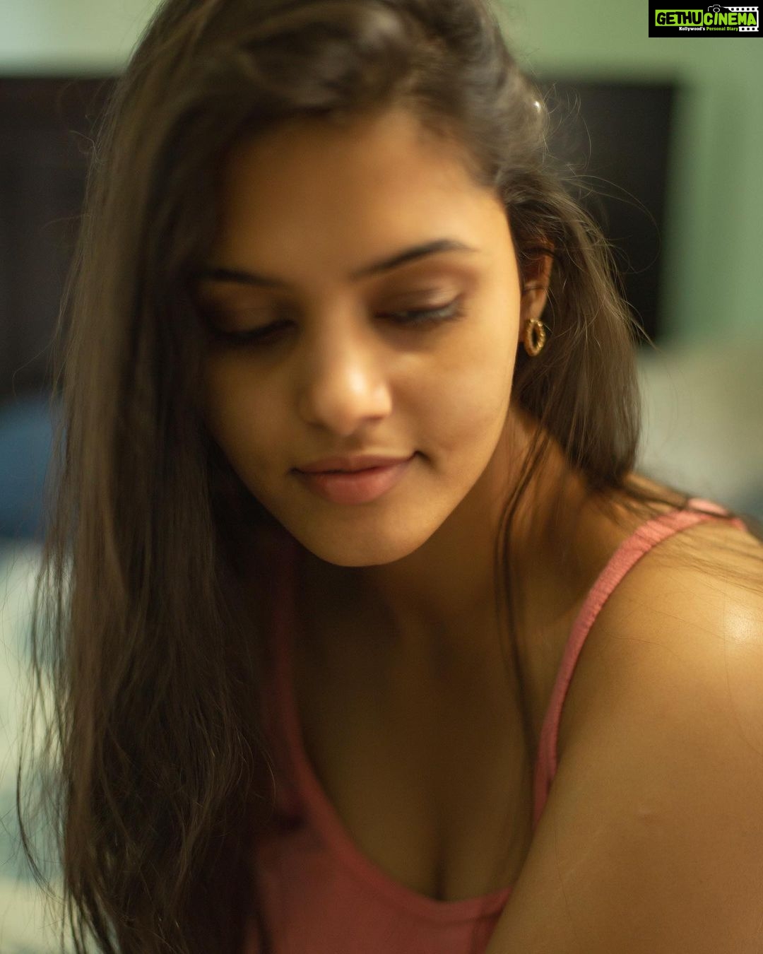 Swathishta Krishnan Instagram - @padambyveni captured the most comfortable version of myself 💗 . . . . #random