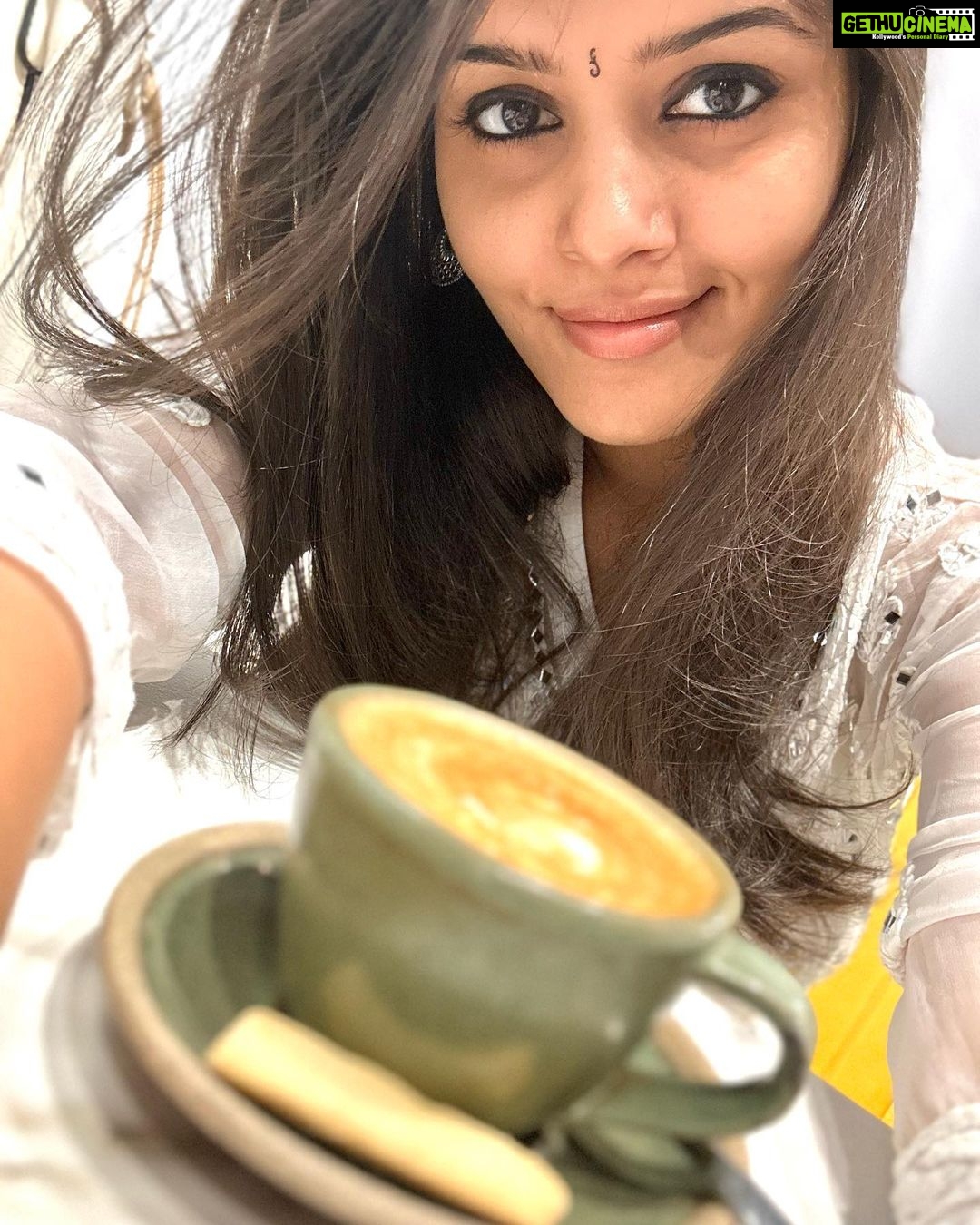 Swathishta Krishnan Instagram - ☕️