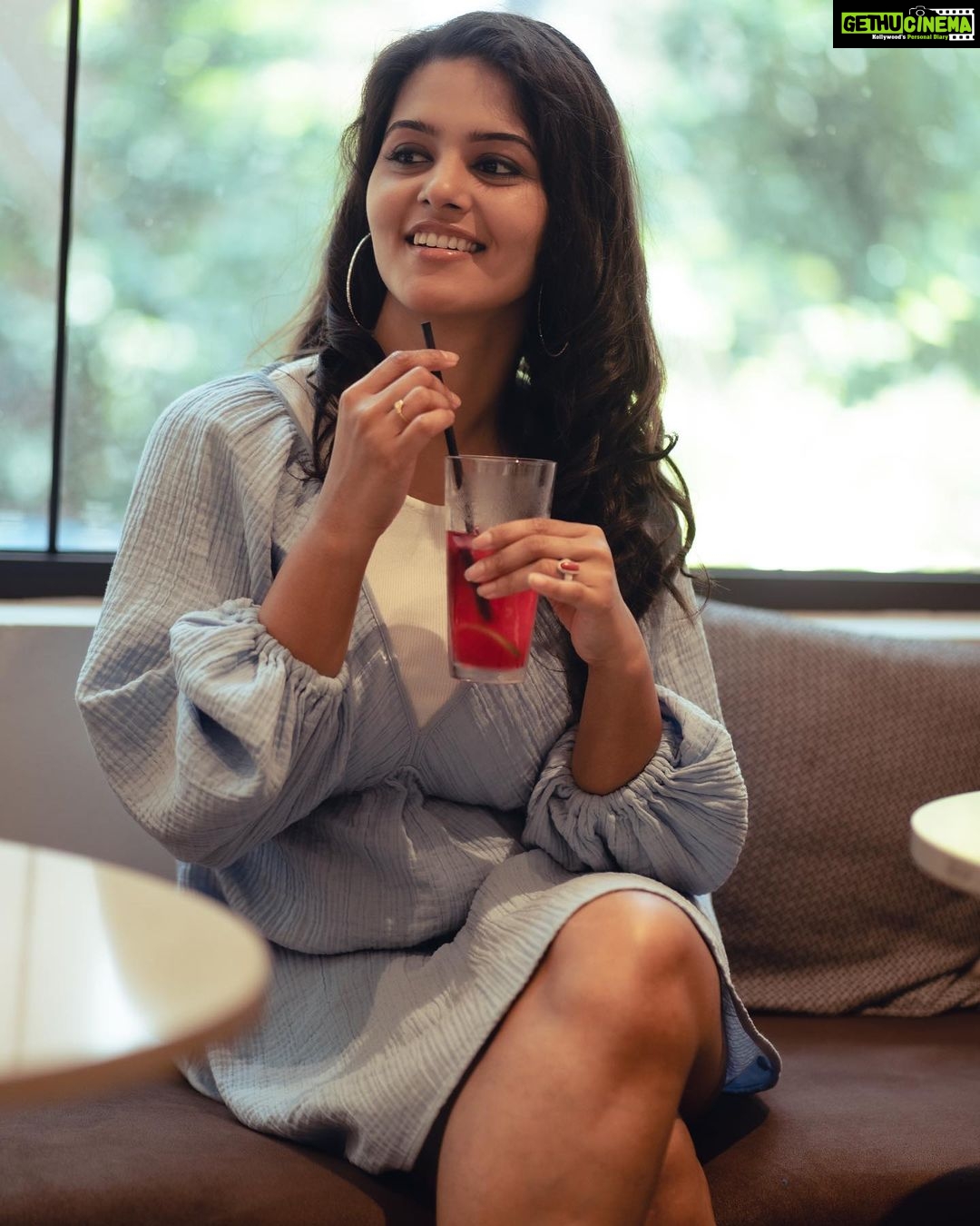 Swathishta Krishnan Instagram - 🤍🤍 . . . . Styling @beingstyl Photography @theportraitstudio_tps Mua: @makeoverwithmamata_gangadhar Bangalore, India
