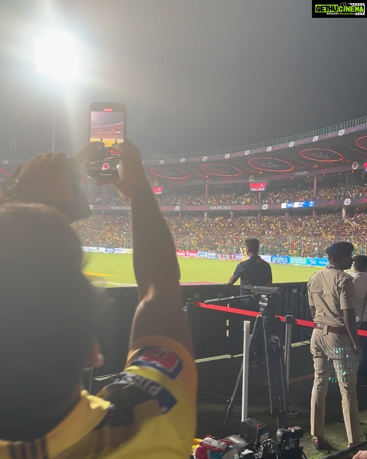 Swathishta Krishnan Instagram - 🤍🤍🤍🤍 That was an amazing day , it was lovely meeting Shivanna sir 🤍🙏 . . . . #cskvsrcb