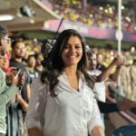 Swathishta Krishnan Instagram - 🤍🤍🤍🤍 That was an amazing day , it was lovely meeting Shivanna sir 🤍🙏 . . . . #cskvsrcb