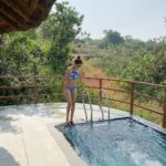 Swati Kapoor Instagram – Stages of Pani thanda hai 🥶