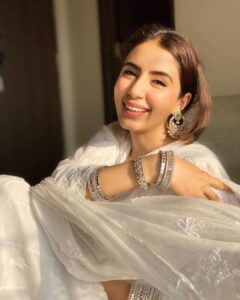 Swati Kapoor Instagram - Sunshine and good vibes 🤍
