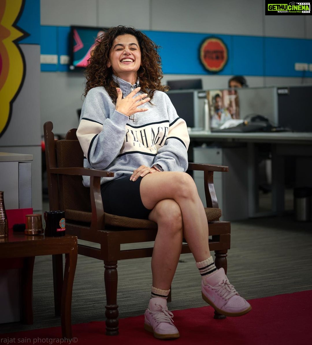 Taapsee Pannu Instagram - One of those days when you wanna say… my heart is full :)