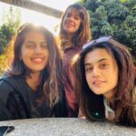 Taapsee Pannu Instagram - 3 pictures of 3 Pannu’s with 3 variations of editing. But the brighter side is 3 of us agreed on this 1 picture. Or rather , I just said this will be it coz sabse Badi main hu n they agreed :) SIMPLE !