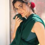 Taapsee Pannu Instagram - “आके बसी हैं वो मेरे मन में उसकी कमी है अब जीवन में वो दूर है मेरी नज़रों से क्यों उसे मैं चाहूँ”🥀