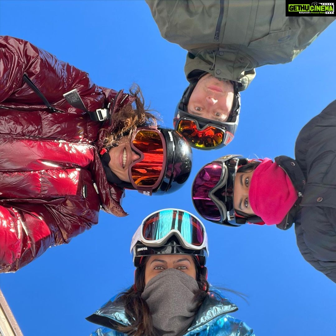 Taapsee Pannu Instagram - Looking at day 1 be like…. When the expression says it all! Now lets go for day 2 #tapctravels Avoriaz, Rhone-Alpes, France