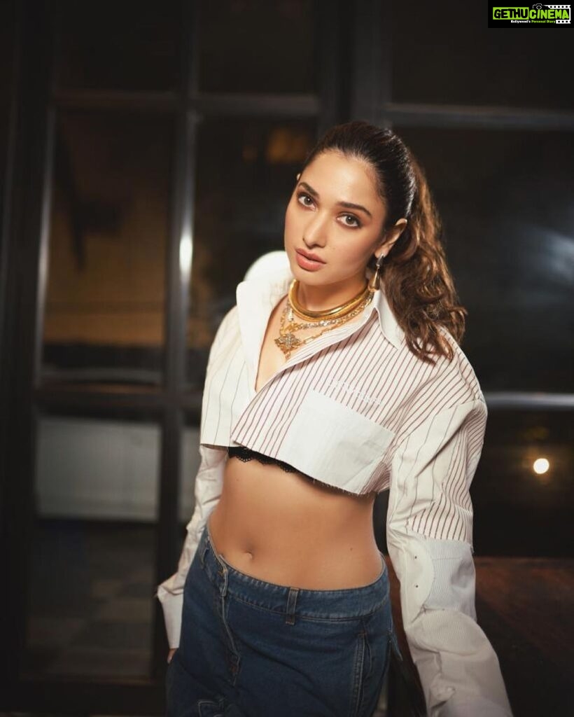 Tamannaah Instagram - Crop it like it’s hot 🤍🤍🤍 Outfit: @off___white @giuseppedimorabito_official Jewelry: @misho_designs @gabyray @ishhaara Styled by: @shaleenanathani Assisted by: @vasudhaguptaa Hair: @hairbyseema assisted by @aryan.mhatre07 Makeup: @savleenmanchanda Assisted by: @anushkajainn__ Shot by: @pixel.exposures @vidhigodha Digital team: @59thparallel