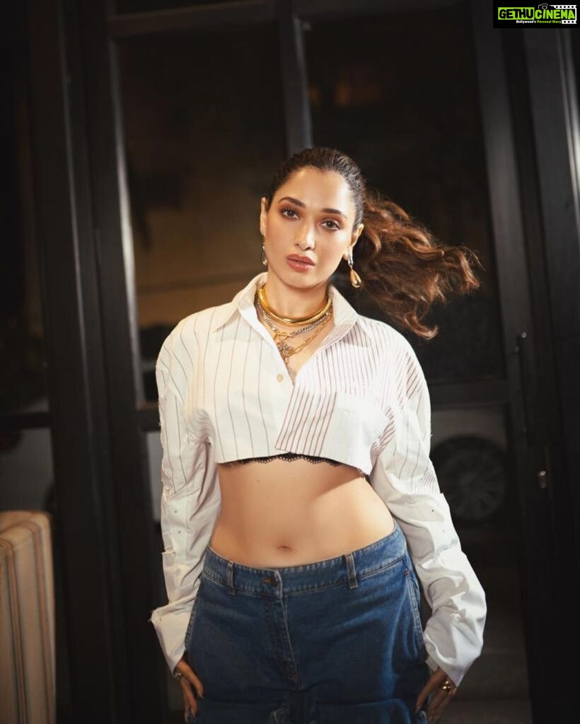 Tamannaah Instagram - Crop it like it’s hot 🤍🤍🤍 Outfit: @off___white @giuseppedimorabito_official Jewelry: @misho_designs @gabyray @ishhaara Styled by: @shaleenanathani Assisted by: @vasudhaguptaa Hair: @hairbyseema assisted by @aryan.mhatre07 Makeup: @savleenmanchanda Assisted by: @anushkajainn__ Shot by: @pixel.exposures @vidhigodha Digital team: @59thparallel