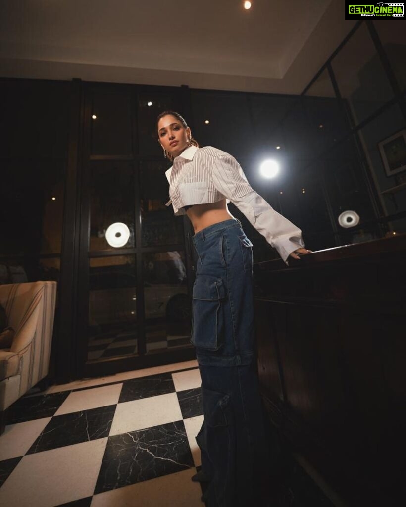 Tamannaah Instagram - Crop it like it’s hot 🤍🤍🤍 Outfit: @off___white @giuseppedimorabito_official Jewelry: @misho_designs @gabyray @ishhaara Styled by: @shaleenanathani Assisted by: @vasudhaguptaa Hair: @hairbyseema assisted by @aryan.mhatre07 Makeup: @savleenmanchanda Assisted by: @anushkajainn__ Shot by: @pixel.exposures @vidhigodha Digital team: @59thparallel