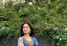 Tamannaah Instagram - Blue-ming 🌸🌸🌸