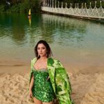 Tamannaah Instagram - Call me on my shell phone 🐚 #TlIndia #GoingPlacesWithPeople #Sentosa #DiscoverSentosa #DiscoveryNeverEnds