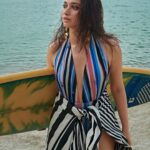 Tamannaah Instagram - Call me on my shell phone 🐚 #TlIndia #GoingPlacesWithPeople #Sentosa #DiscoverSentosa #DiscoveryNeverEnds