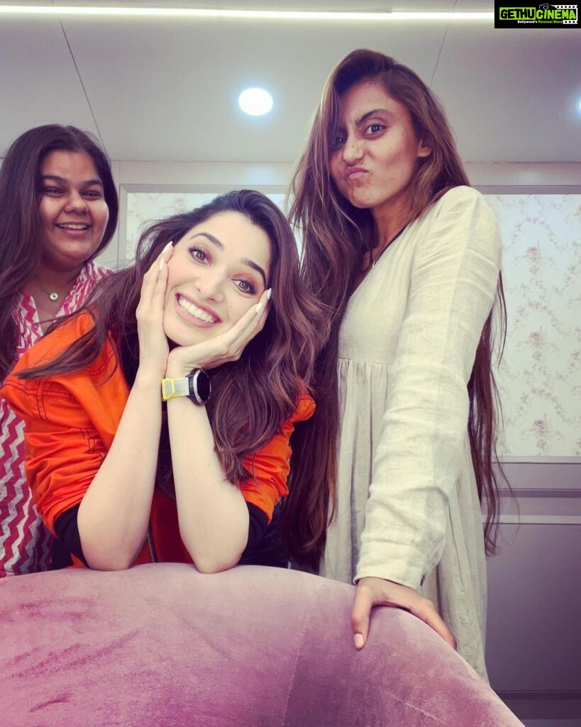 Tamannaah Instagram - This is where I spend most of my time and these are the people I enjoy doing it with ❤️❤️❤️ @bbhiral @savleenmanchanda . First working day of 2023✅