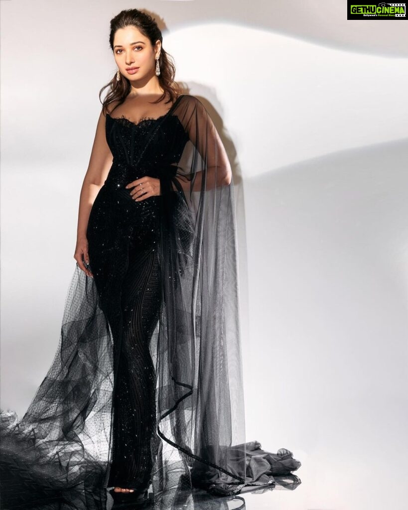 Tamannaah Instagram - Forces of Fashion 🖤🖤🖤 @vogueindia Wearing - @manishmalhotraworld @manishmalhotra05 Jewellery - @anmoljewellers @dipublicrelations Styled by - @ekalakhani Style Team - @nupur_p @arpita.kc @team___e Hair and Makeup - @florianhurel assisted by @bhaktilakhani Photographed by - @leroifoto