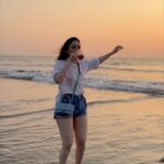 Tamannaah Instagram - This throwback reminded me that since childhood nothing made me as happy as dancing to my favourite songs. No matter what happens… just dance! #JeeKardaThrowback Show me your then and now… I’d love to hear your story. Watch #JeeKardaOnPrime on June 15 only on @primevideoin