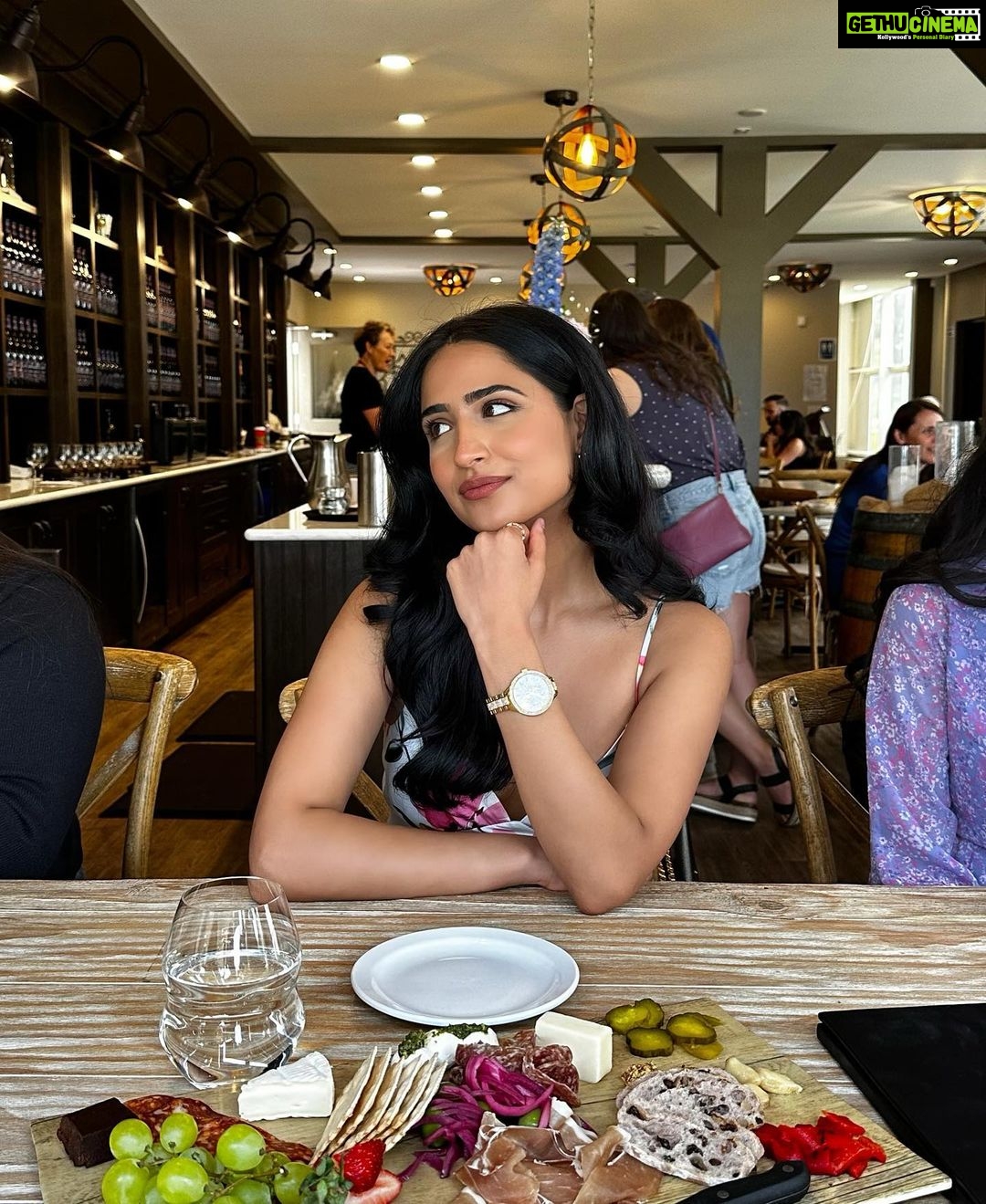 Tanu Grewal Instagram - taking life one sip at a time 🍷 Glass House Estate Winery