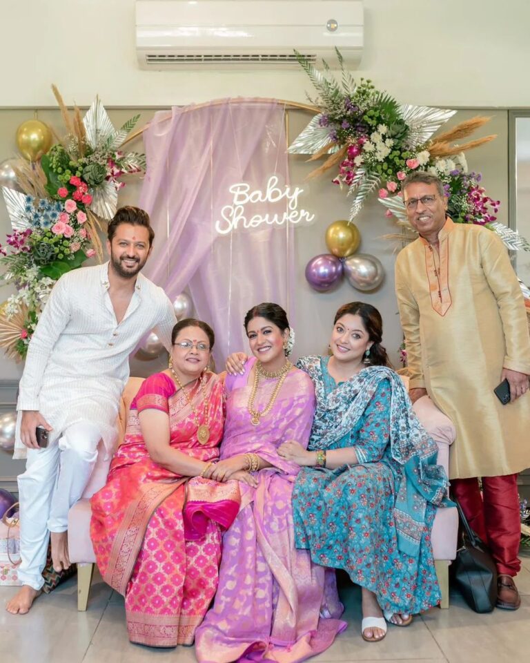 Tanushree Dutta Instagram - Congratulations @ishidutta and @vatsalsheth for new addition to the family. 💝