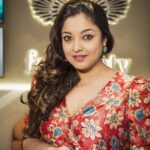 Tanushree Dutta Instagram - The lovely @iamtanushreeduttaofficial has visited us recently. It was a pleasure to have her at @ftvsalon.andheri What are you getting done with us today ? Come and experience at @ftvsalon.andheri Per-Book your appointments. . . #tanushreedutta #fashionstyle #salon #fashion #hair #love #beauty #instagram #instagood #instadaily #insta #reelitfeelit #reelsvideo #viral #photography #video #beautiful #summer #stylish #style #instalove #happy #makeover #model #ftvsalon #haircolor #view #missuniverse