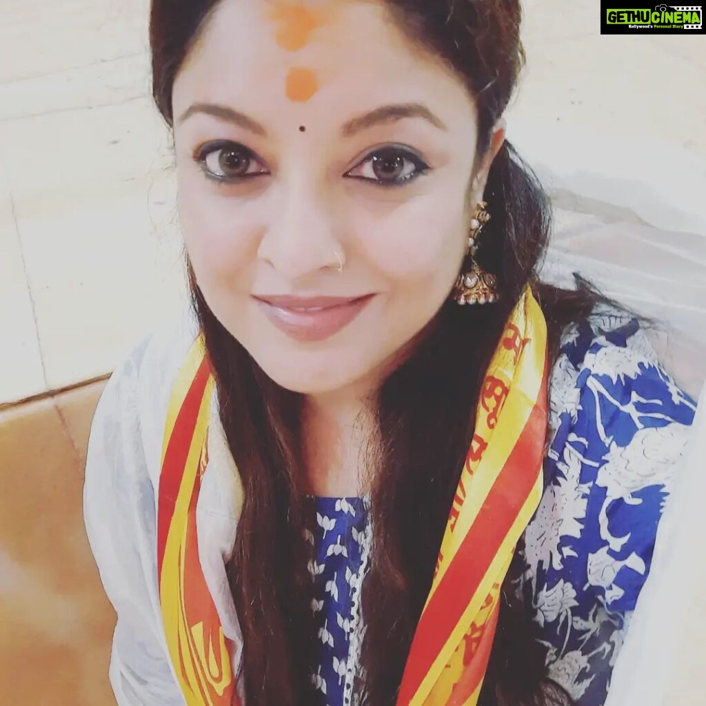 Tanushree Dutta Instagram - Taking blessings of baba Siddhivinayak! Siddhi Vinayak Temple ,prabhadevi , Mumbai