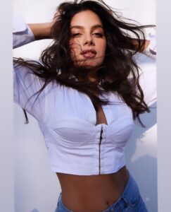 Tanya Hope Instagram - @sashajairam @makeupbyriddhima @souravv_roy_ @sheefajgilani