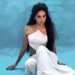 Tanya Hope Instagram - I feel so feminine around you in particular Dress @gunusahni Jewellery @mozaati Styled by@sheefagilani Assisted by @styleitupwithsrish @⁨kashishsinhaaa Coordinated by @niyoshi.jain @tanyasadhwhiny