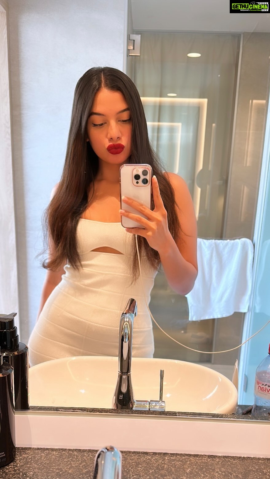 Tanya Hope Instagram - 🌹 Barcelona, Spain