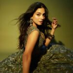 Tanya Hope Instagram - जोगनिया @sashajairam @makeupbyriddhima @souravroy_1999 Styled by @sheefagilani Assisted by @styleitupwithsrish Lehenga: @mrunalinirao Jewels: @azotiique Coordinated by @niyoshi.jain @tanyasadwhiny