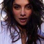 Tanya Hope Instagram - Jus want you @sashajairam @makeupbyriddhima @souravroy_1999 @sheefajgilani