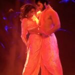 Tejaswi Madivada Instagram - Let’s light up the show 🫶🏻💥 #reels #reality #dancereels #akhilsarthak #tejaswi #realityshow #bestfriends