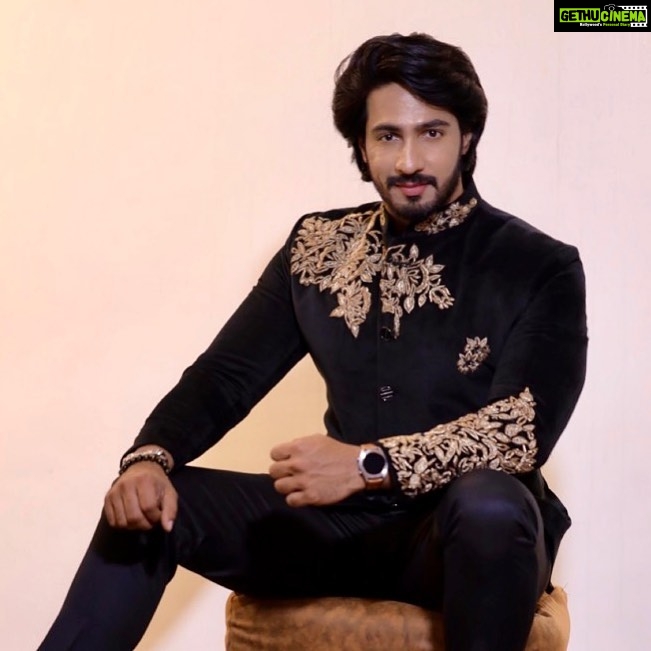 Thakur Anoop Singh Instagram - Fashion to me is projecting my culture In my favourite Jodhpuri from the Royal land of Rajputana, a land of valor and chivalry, where honor is etched in every heart and courage flows through the veins. #Thakuranoopsingh