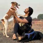 Thakur Anoop Singh Instagram - It’s GOOD FRIDAY. Celebrating Love, warmth and togetherness with my 2 sons Bruno 🐶 and Shadow 🐕 #ThakurAnoopSingh