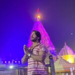 Thakur Anoop Singh Instagram – Ujjain ke Mahakaleshwar Darshan kiye Aur Subah Subah Ki bhasm aarti bhi attend Ki. 

What a divine feeling to be blessed by lord shiva himself. Shivling par ka haar mere gale main daalke he not only blessed but also assured me that ALL IS WELL! Ujjain,mahakaleshwar Temple