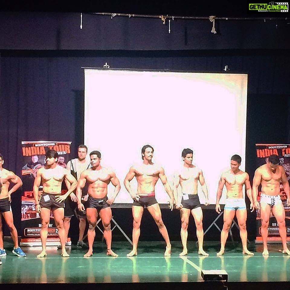 Thakur Anoop Singh Instagram - From Competing to Judging !! 2 pictures tell my 7 year journey into the field of Bodybuilding and Fitness! And it’s worth every ounce of hard work ever since!