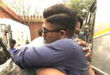 Thakur Anoop Singh Instagram - Happy Birthday @alluarjunonline sir! & Many congratulations for much awaited success of #pushpa2 🍾 🍷 🎉