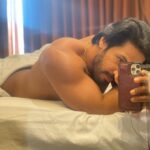 Thakur Anoop Singh Instagram – Lethargic Weekend has me in bed all day doing nothing but netflix & chill.