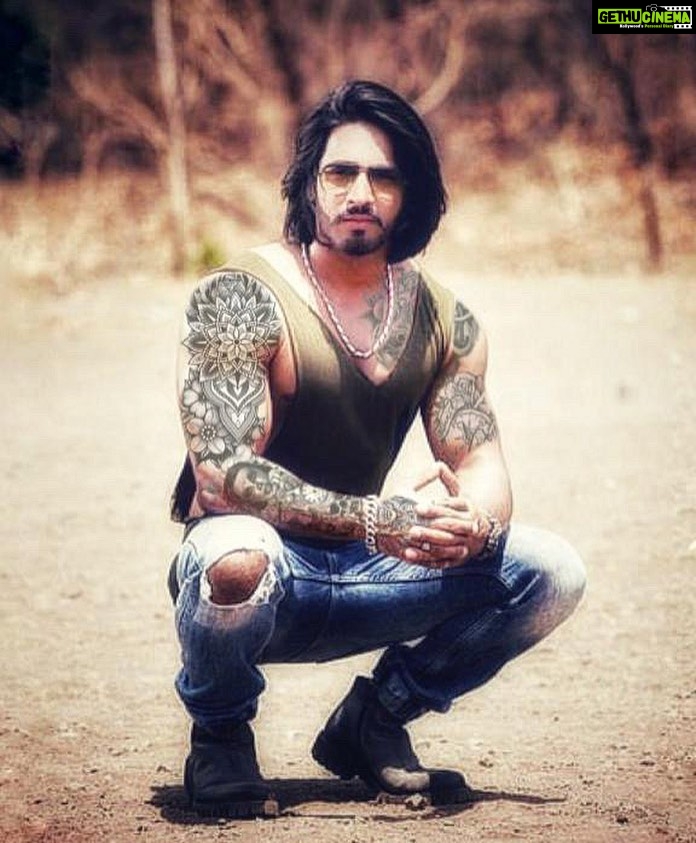 Thakur Anoop Singh Instagram - You only live Once! Might aswel be a badass! 💥 Never imagined how I’d look in tattoos but here’s this thanks to a fan! #Throwback #weekend #fanedit #tattoos