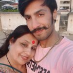 Thakur Anoop Singh Instagram – Happy Birthday Laddu 😘  love you! ❤️ @poonamithakur